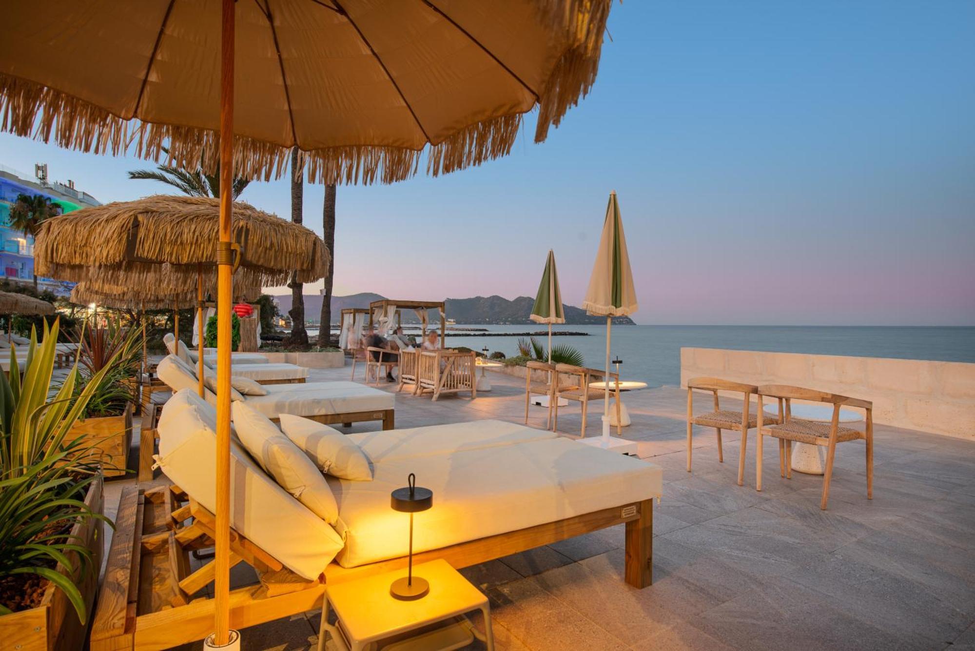 Hotel Atolon & Kaafu Beach Club Cala Bona  Extérieur photo